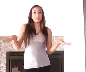 Mry - gleoite na háise teen blowjob pov